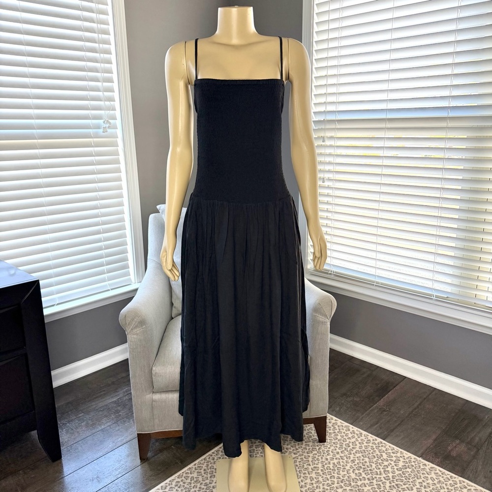 The Drop Florencia Smocked Bodice Linen Maxi Dress - Picture 4 of 9